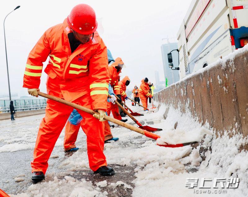 月湖区公路运输管理事业单位最新项目研究报告揭秘